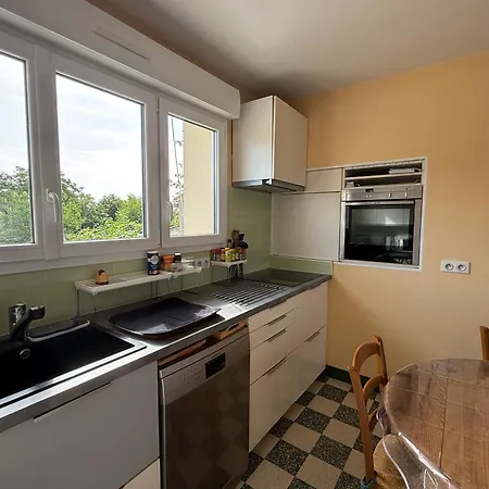 בית נופש Maison Desclaude Avec Jardin