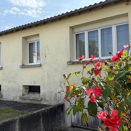 Maison Desclaude Avec Jardin בית נופש